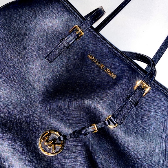 MICHAEL KORS USED LEATHER TOTE - Picture 5 of 5